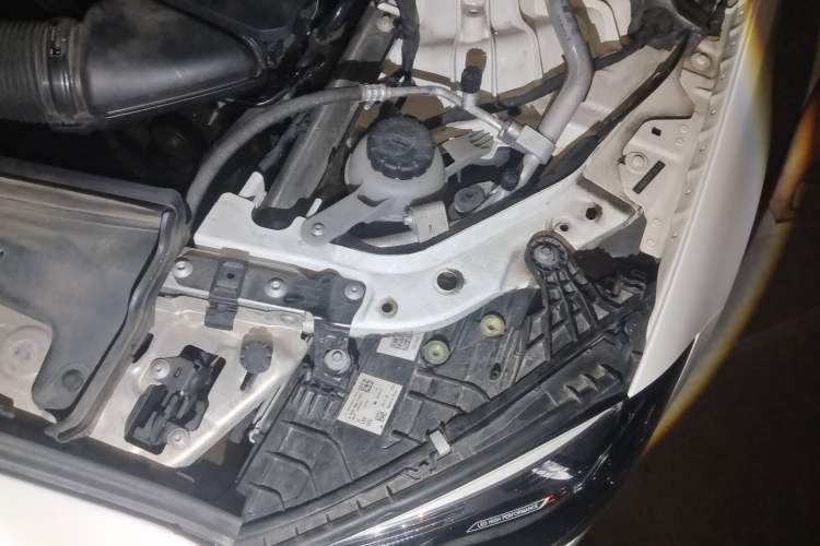 Used Mercedes-Benz C-Class 2022 Restyled C 260 L Sport Edition Engine Bay Left