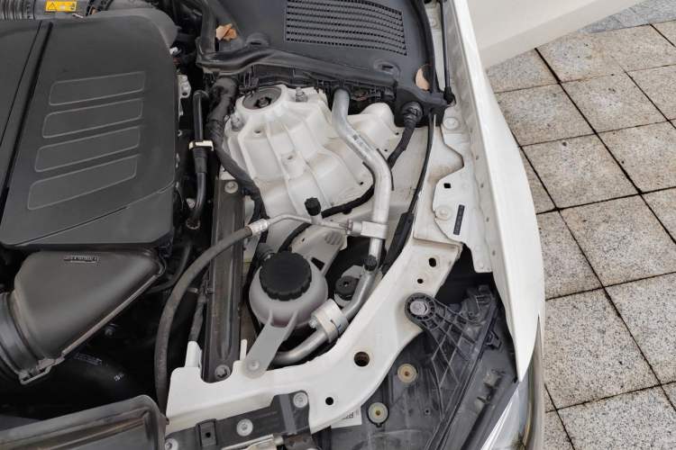 Used Mercedes-Benz C-Class 2022 C 200 L Sport Edition Engine Bay Left