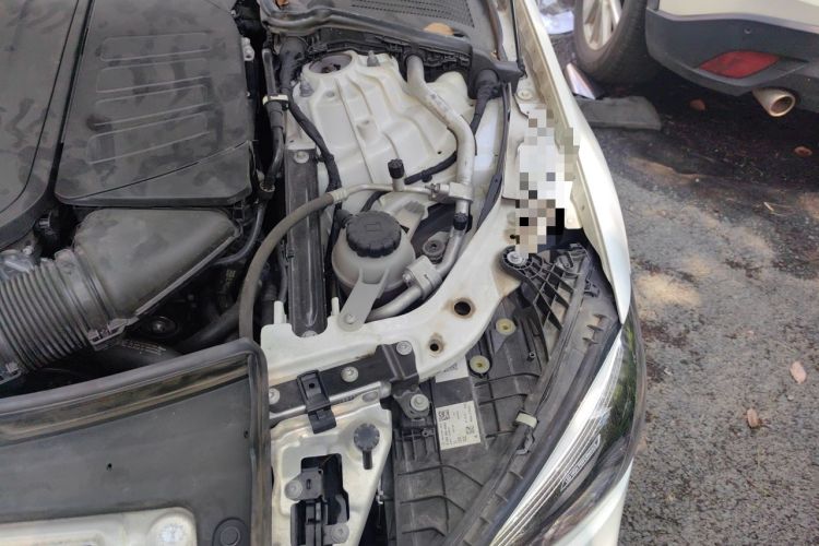 Used Mercedes-Benz C-Class 2022 Restyled C 200 L Sport Edition Engine Bay Left