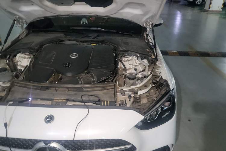 Used Mercedes-Benz C-Class 2022 C 260 L Sport Edition Engine Bay Left