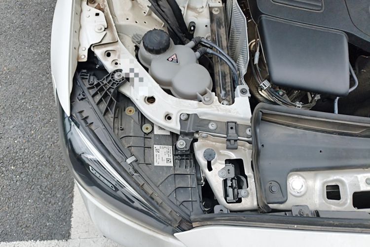 Used Mercedes-Benz C-Class 2022 Restyled C 260 L Sport Edition Engine Bay Right