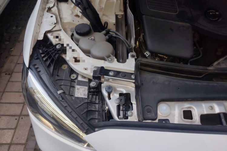 Used Mercedes-Benz C-Class 2022 C 200 L Sport Edition Engine Bay Right