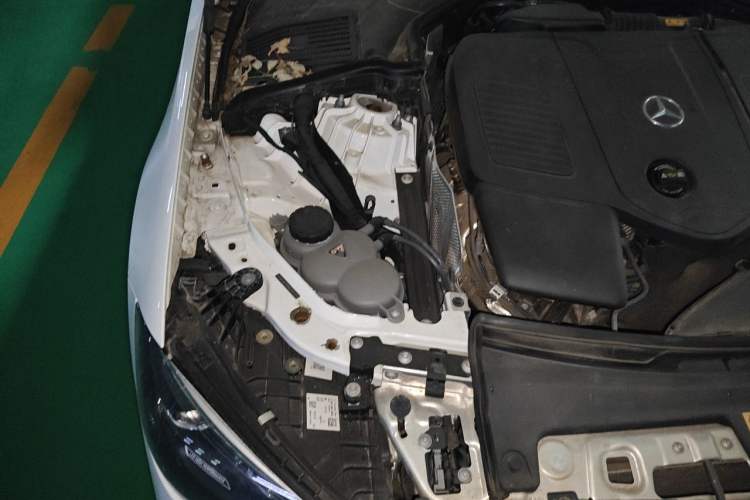 Used Mercedes-Benz C-Class 2022 C 260 L Sport Edition Engine Bay Right