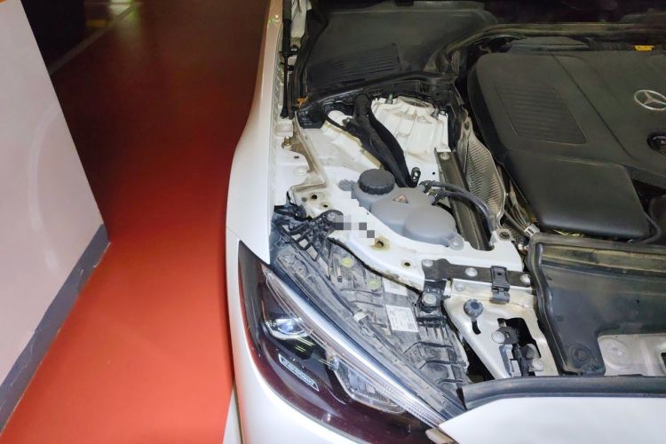Used Mercedes-Benz C-Class 2022 C 200 L Sport Edition Engine Bay Right