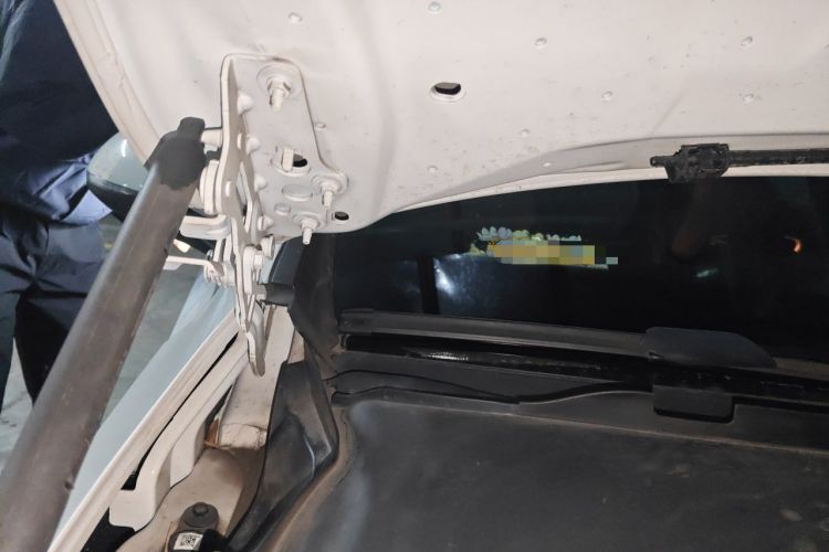 Used Mercedes-Benz C-Class 2022 C 200 L Sport Edition Engine Bay Right