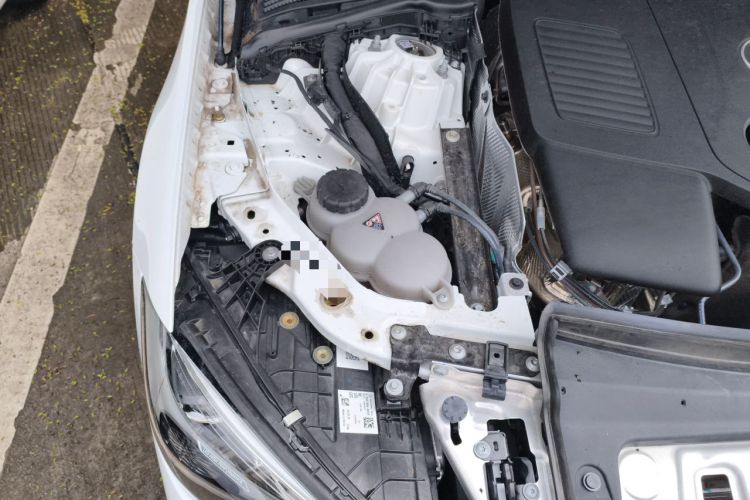 Used Mercedes-Benz C-Class 2022 Revised C 260 L Starry Night Sport Edition Engine Bay Right
