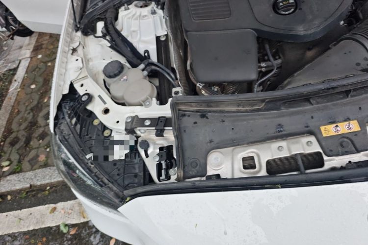 Used Mercedes-Benz C-Class 2022 Restyled C 260 L Sport Edition Engine Bay Right