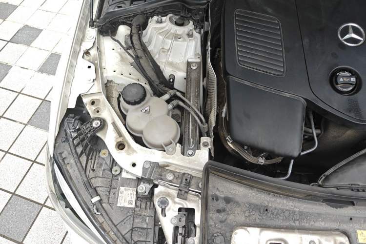 Used Mercedes-Benz C-Class 2022 Restyled C 260 L Sport Edition Engine Bay Right