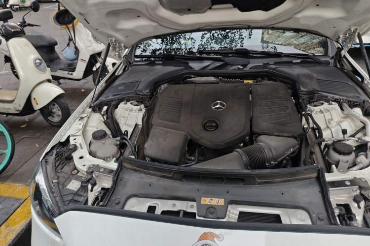 Used Mercedes-Benz C-Class 2022 C 200 L Sport Edition Engine Bay Right