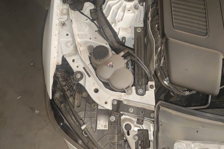 Used Mercedes-Benz C-Class 2022 C 260 L Sport Edition Engine Bay Right