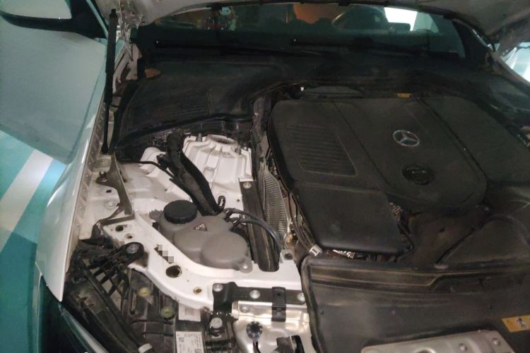 Used Mercedes-Benz C-Class 2022 C 200 L Sport Edition Engine Bay Right