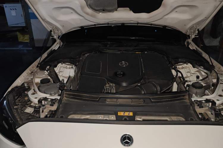 Used Mercedes-Benz C-Class 2022 C 200 L Sport Edition Engine Bay Right