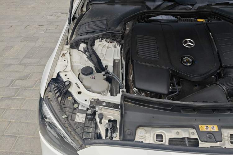 Used Mercedes-Benz C-Class 2022 C 260 L Sport Edition Engine Bay Right