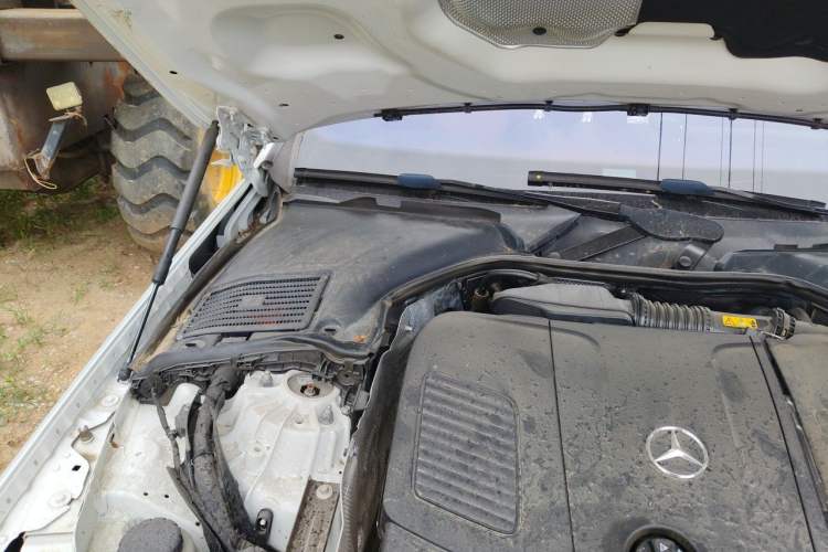 Used Mercedes-Benz C-Class 2022 C 200 L Sport Edition Engine Bay Right