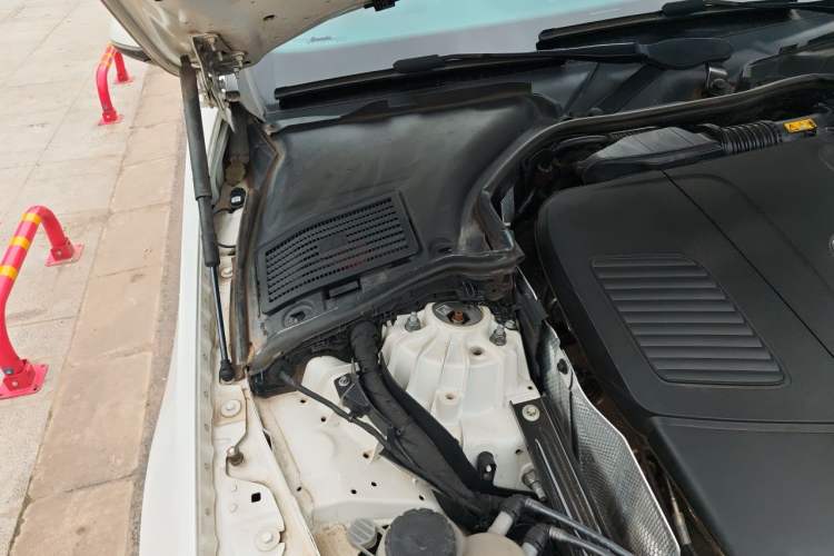 Used Mercedes-Benz C-Class 2022 Restyled C 200 L Sport Edition Engine Bay Right