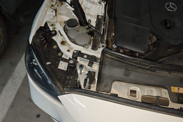 Used Mercedes-Benz C-Class 2022 Restyled C 260 L Sport Edition Engine Bay Right