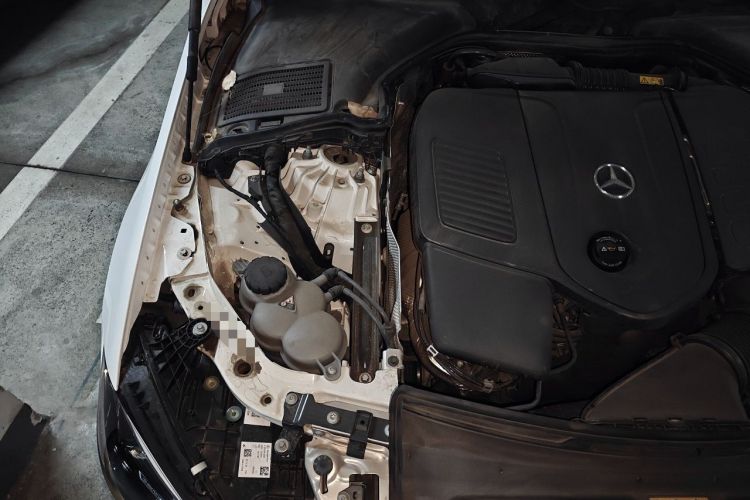 Used Mercedes-Benz C-Class 2022 C 200 L Sport Edition Engine Bay Right