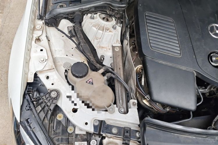 Used Mercedes-Benz C-Class 2022 C 200 L Sport Edition Engine Bay Right