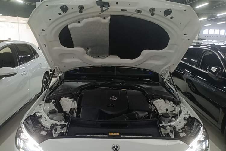 Used Mercedes-Benz C-Class 2022 C 200 L Sport Edition Engine Bay