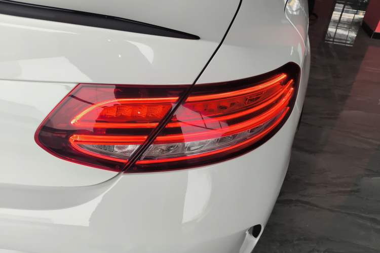 Used Mercedes-Benz C-Class 2022 Refreshed C 260 Coupe Exterior 3