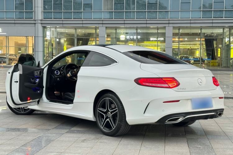 Used Mercedes-Benz C-Class 2022 C 260 Coupe Exterior 5