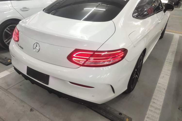 Used Mercedes-Benz C-Class 2022 Refreshed C 260 Coupe Exterior 6