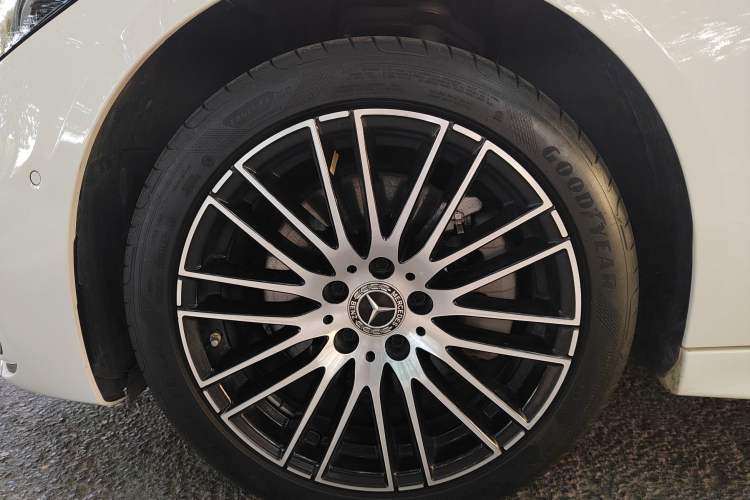 Used Mercedes-Benz C-Class 2022 Restyled C 260 L Sport Edition Exterior 6