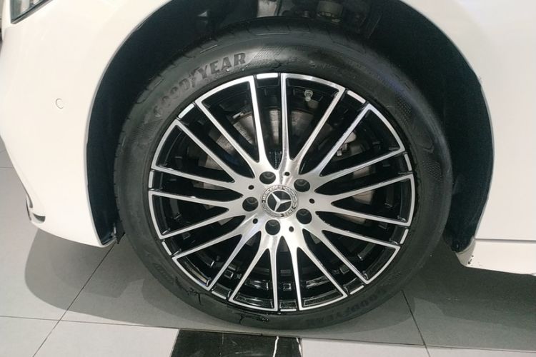 Used Mercedes-Benz C-Class 2022 Restyled C 260 L Sport Edition Exterior 6