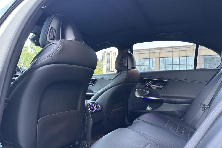 Used Mercedes-Benz C-Class 2022 C 260 L Obsidian Night Sport Edition Exterior 6