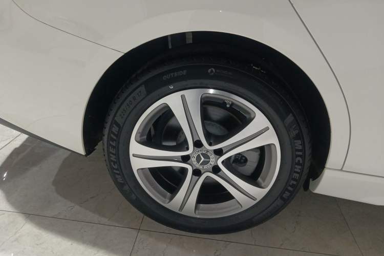 Used Mercedes-Benz C-Class 2022 Restyled C 200 L Sport Edition Exterior 8