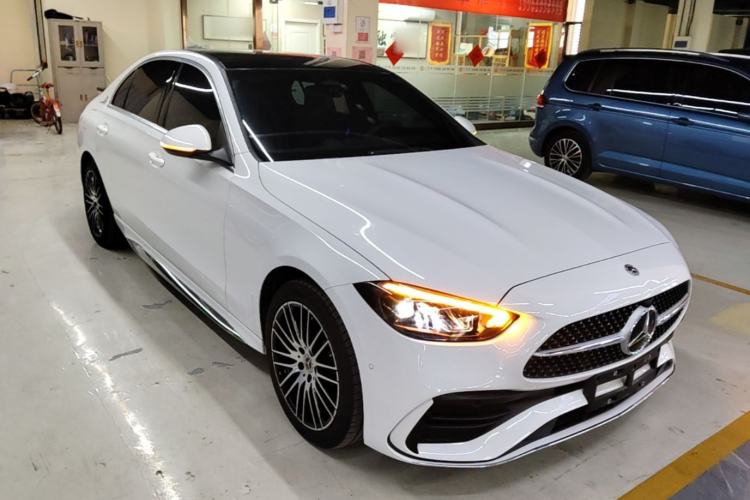 Used Mercedes-Benz C-Class 2022 C 260 L Sport Edition Front Right 45 Deg