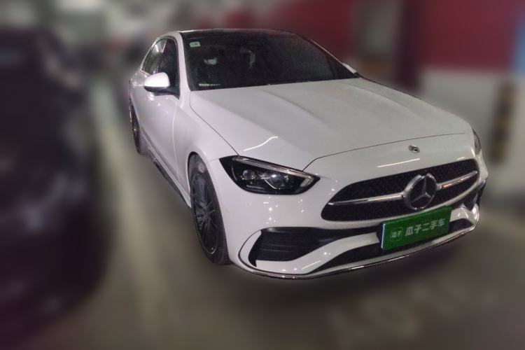 Used Mercedes-Benz C-Class 2022 Facelift C 260 L Front Right 45 Deg