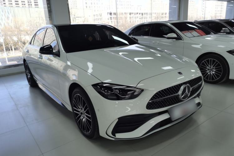 Used Mercedes-Benz C-Class 2022 Restyled C 260 L Sport Edition Front Right 45 Deg