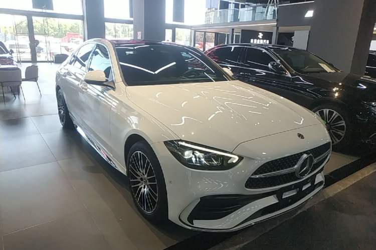 Used Mercedes-Benz C-Class 2022 C 260 L Sport Edition Front Right 45 Deg