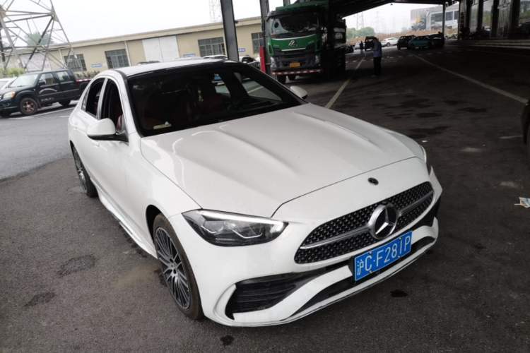 Used Mercedes-Benz C-Class 2022 C 260 L Front Right 45 Deg