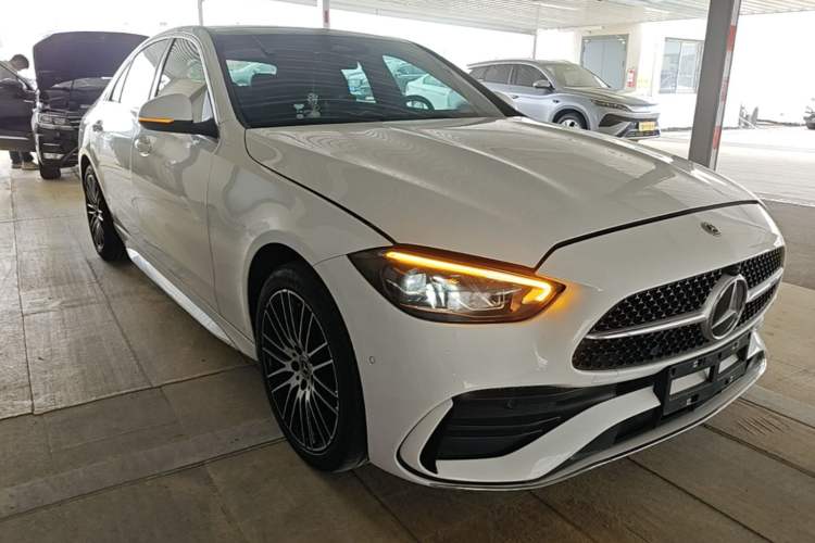 Used Mercedes-Benz C-Class 2022 Restyled C 260 L Sport Edition Front Right 45 Deg