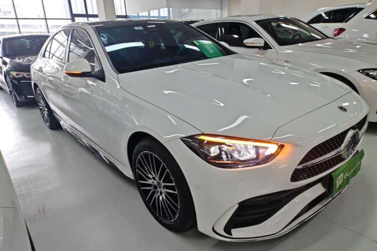 Used Mercedes-Benz C-Class 2022 Restyled C 260 L Sport Edition Front Right 45 Deg