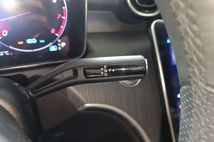 Used Mercedes-Benz C-Class 2022 C 200 L Sport Edition Gear Lever