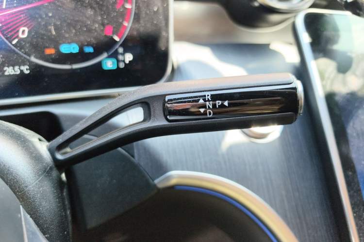 Used Mercedes-Benz C-Class 2022 Revised C 260 L Starry Night Sport Edition Gear Lever