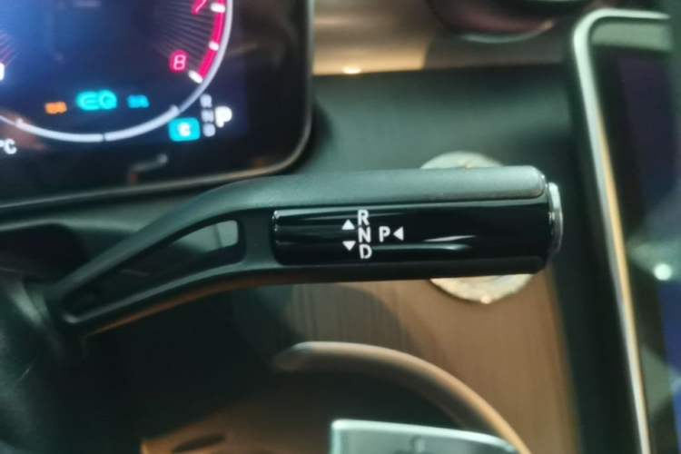 Used Mercedes-Benz C-Class 2022 C 200 L Sport Edition Gear Lever