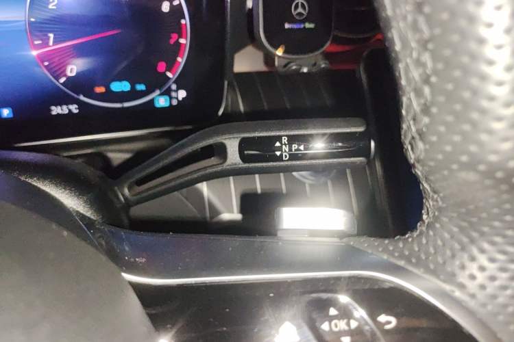 Used Mercedes-Benz C-Class 2022 C 200 L Sport Edition Gear Lever