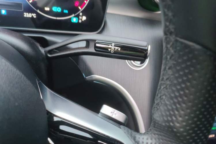 Used Mercedes-Benz C-Class 2022 Restyled C 200 L Sport Edition Gear Lever