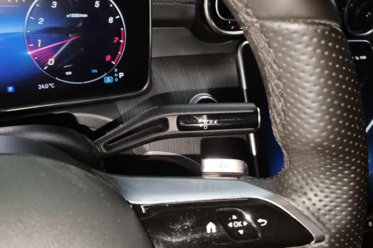 Used Mercedes-Benz C-Class 2022 C 200 L Sport Edition Gear Lever
