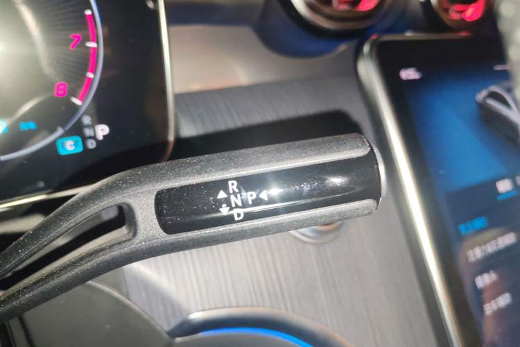 Used Mercedes-Benz C-Class 2022 Restyled C 260 L Sport Edition Gear Lever