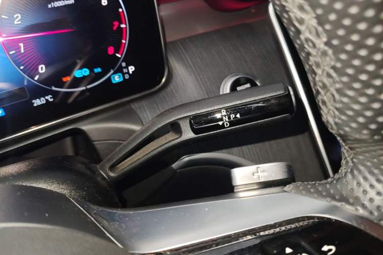 Used Mercedes-Benz C-Class 2022 C 200 L Sport Edition Gear Lever