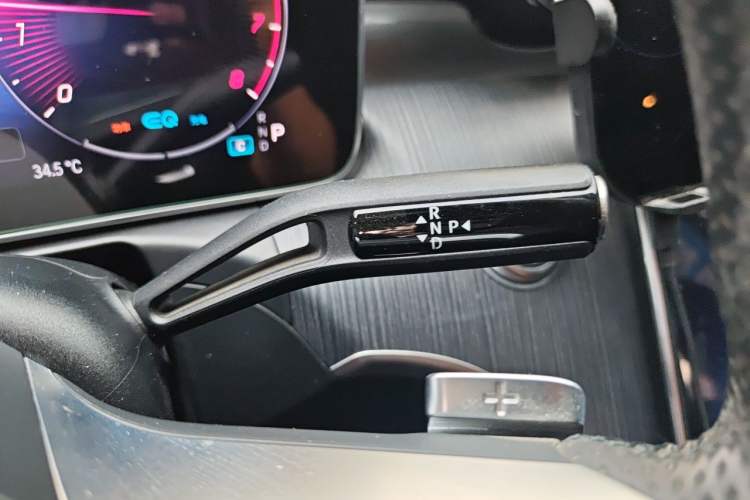 Used Mercedes-Benz C-Class 2022 Restyled C 200 L Sport Edition Gear Lever