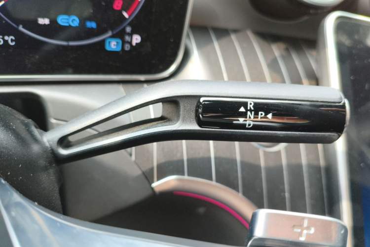 Used Mercedes-Benz C-Class 2022 Revised C 260 L Starry Night Sport Edition Gear Lever