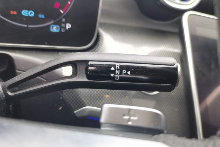 Used Mercedes-Benz C-Class 2022 Restyled C 260 L Sport Edition Gear Lever