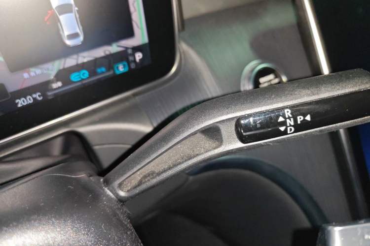 Used Mercedes-Benz C-Class 2022 C 200 L Sport Edition Gear Lever