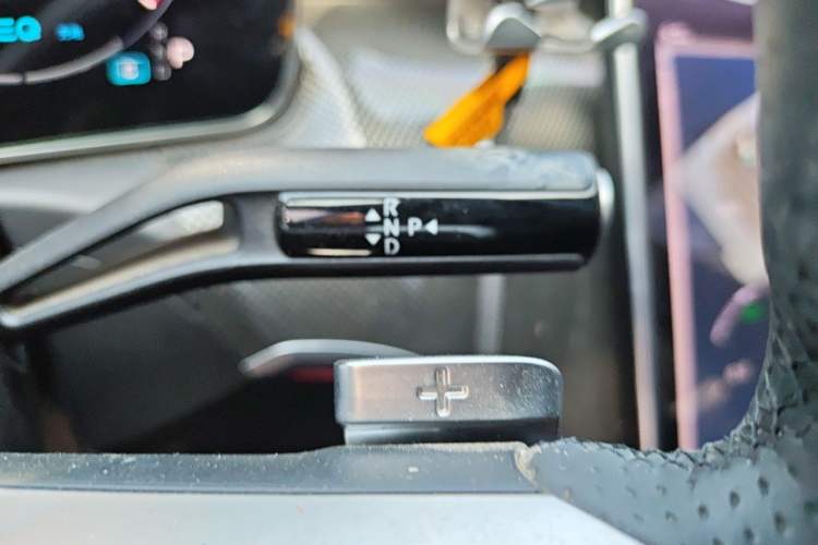 Used Mercedes-Benz C-Class 2022 C 260 L Sport Edition Gear Lever